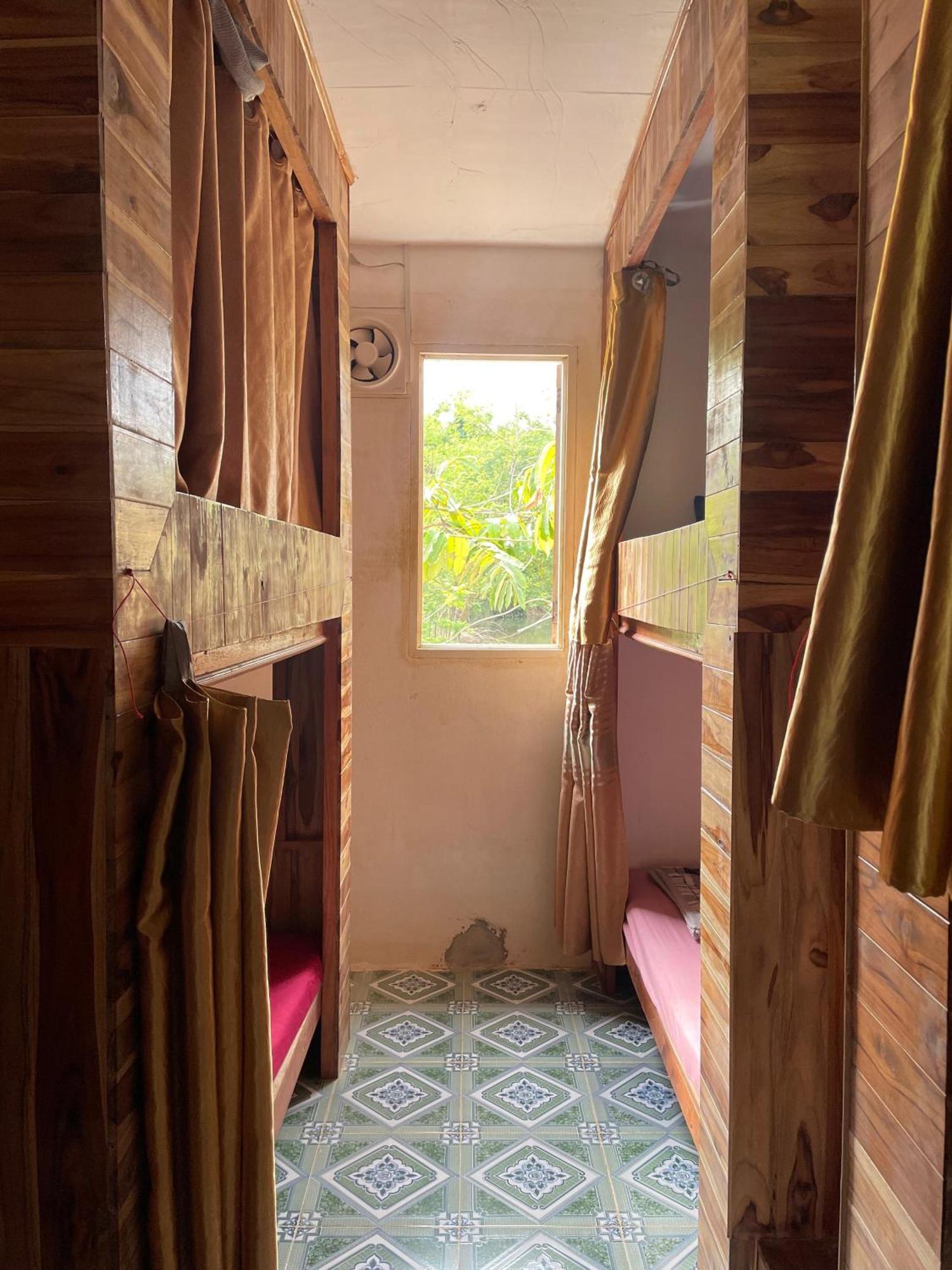 Eco Farm Stay And Hostel Nong Khiaw Екстер'єр фото