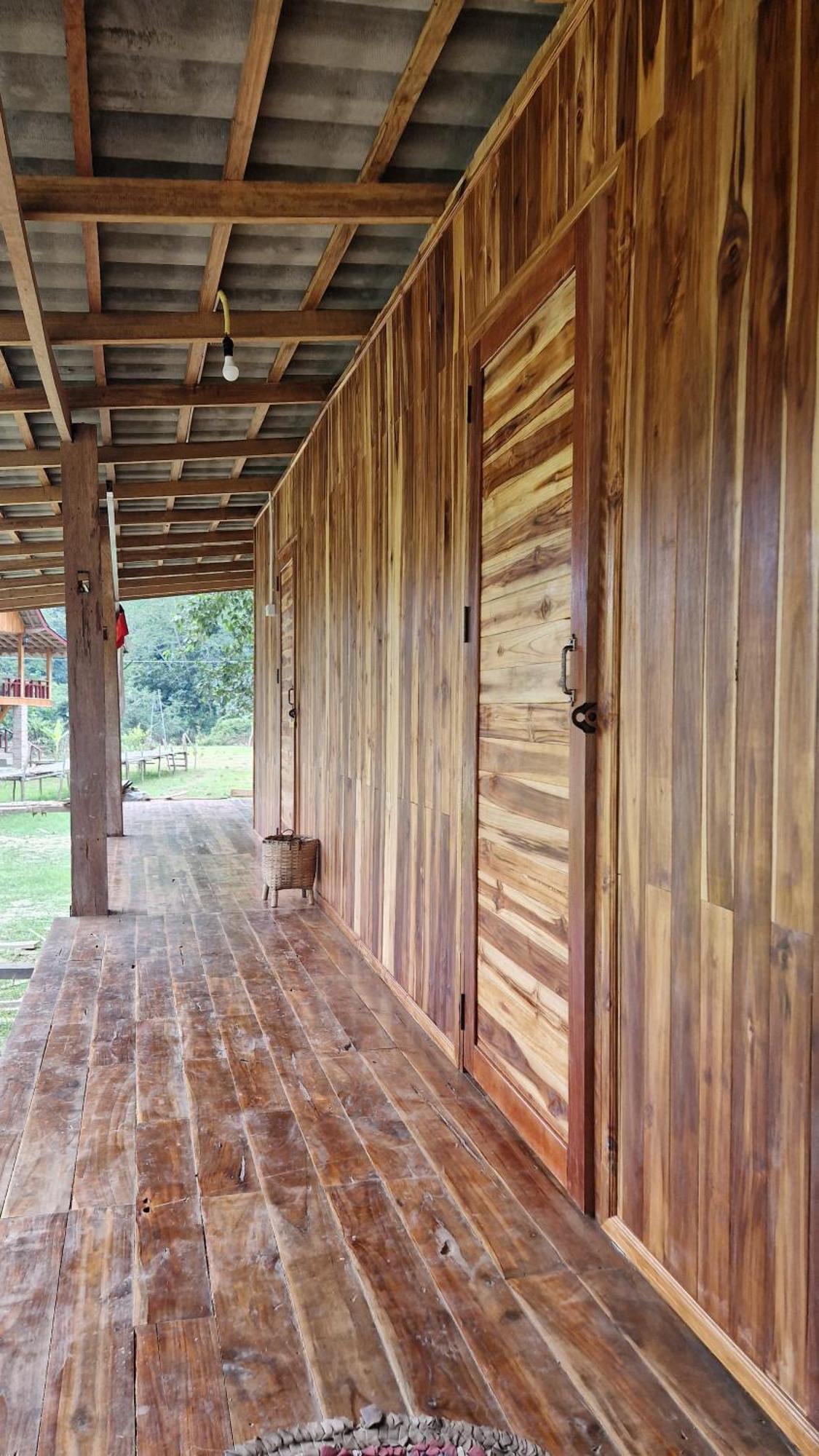 Eco Farm Stay And Hostel Nong Khiaw Екстер'єр фото