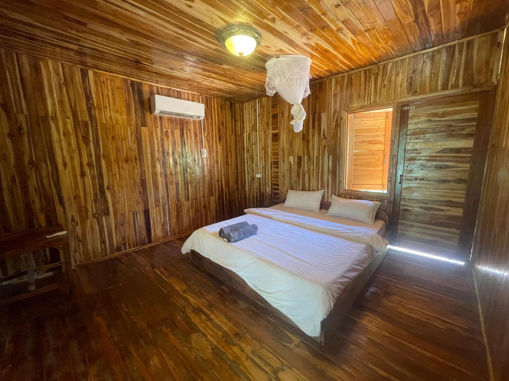 Eco Farm Stay And Hostel Nong Khiaw Екстер'єр фото